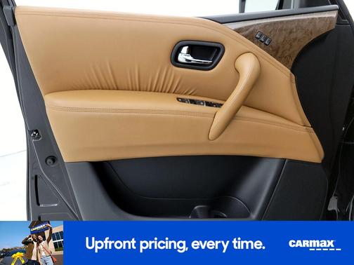 2017 INFINITI QX80 Signature