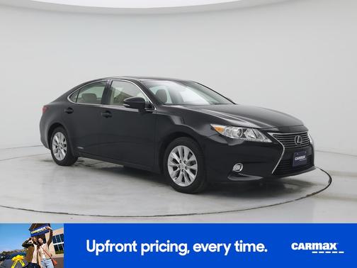 2015 Lexus ES 300h 