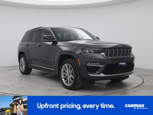 2022 Jeep Grand Cherokee Summit