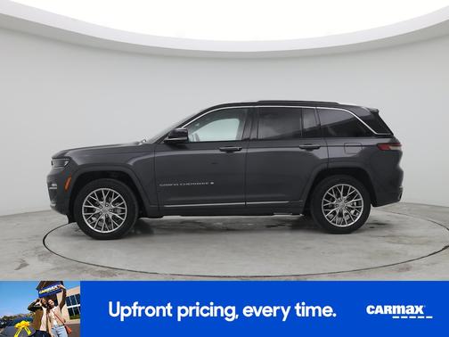 2022 Jeep Grand Cherokee Summit