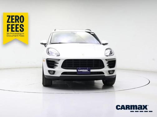 White 2018 Porsche Macan