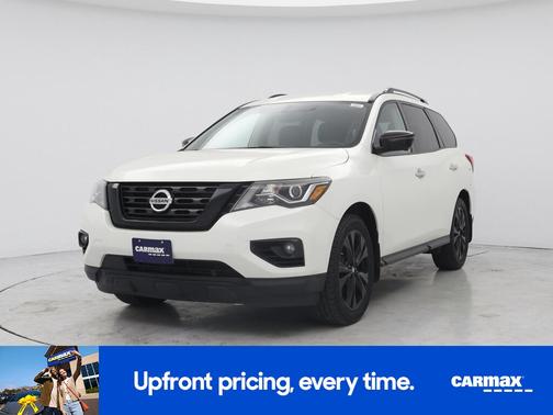 White 2018 Nissan Pathfinder SL