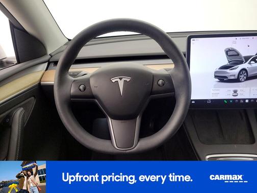 White 2023 Tesla Model Y Long Range