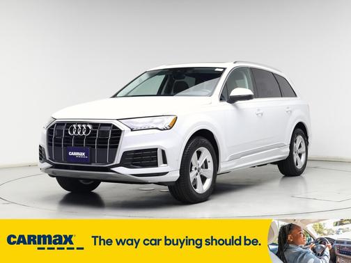 2023 Audi Q7 Premium Plus