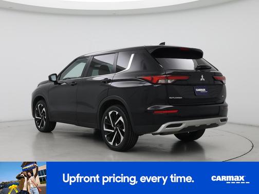 2023 Mitsubishi Outlander SE