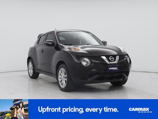 Black 2015 Nissan Juke SV