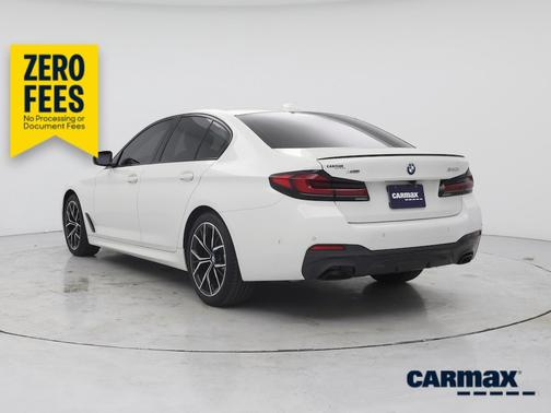 White 2023 BMW 540 XI