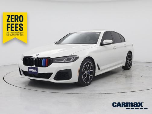 White 2023 BMW 540 XI