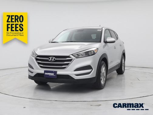 Silver 2017 Hyundai TUCSON SE