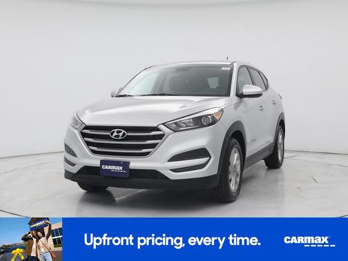 Silver 2017 Hyundai TUCSON SE
