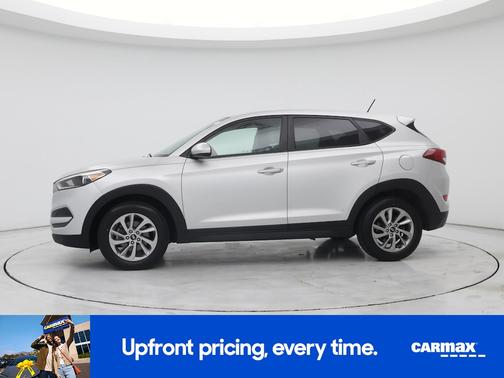 Silver 2017 Hyundai TUCSON SE