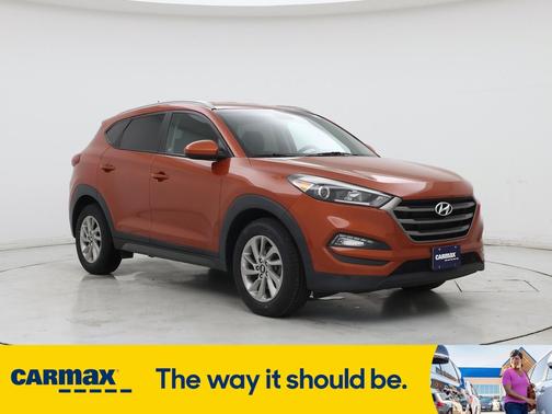 2016 Hyundai TUCSON SE