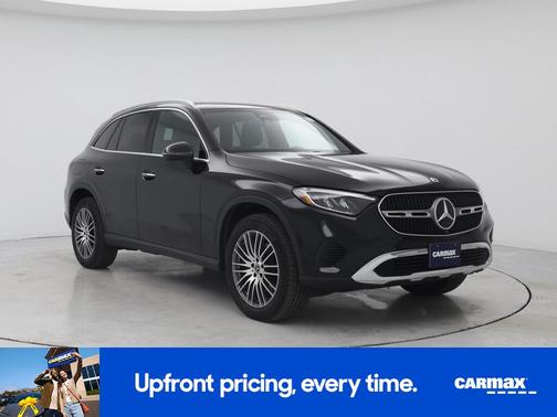 Black 2024 Mercedes-Benz GLC 300