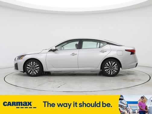 2023 Nissan Altima SV