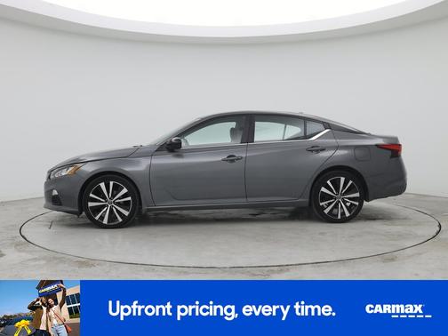 2022 Nissan Altima SR