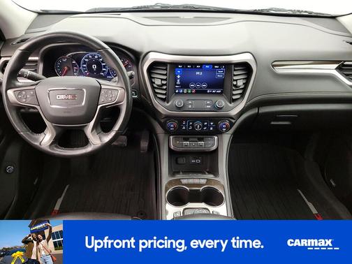 White 2022 GMC Acadia AT4