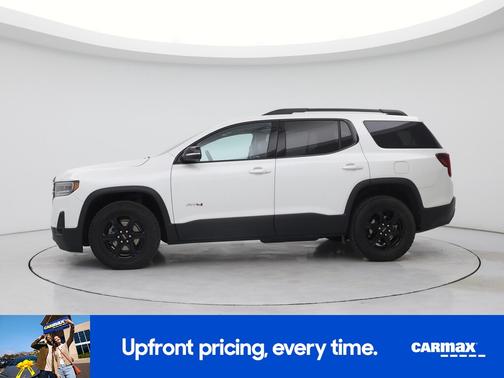 White 2022 GMC Acadia AT4