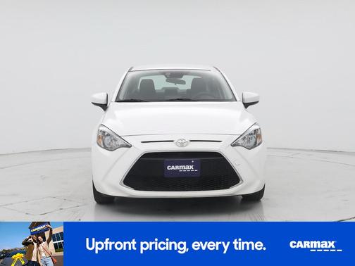 2020 Toyota Yaris LE