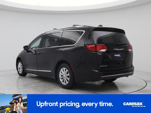 Burgundy 2018 Chrysler Pacifica Touring L