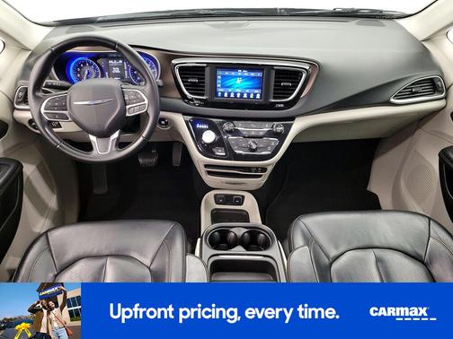 Burgundy 2018 Chrysler Pacifica Touring L