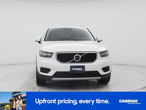 2019 Volvo XC40 T4 Momentum