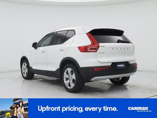 2019 Volvo XC40 T4 Momentum