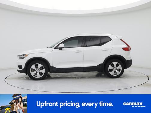 2019 Volvo XC40 T4 Momentum