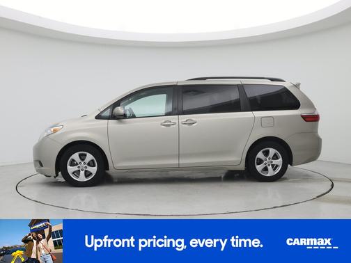 2016 Toyota Sienna LE