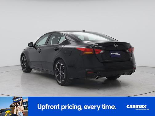 Black 2024 Nissan Altima SR