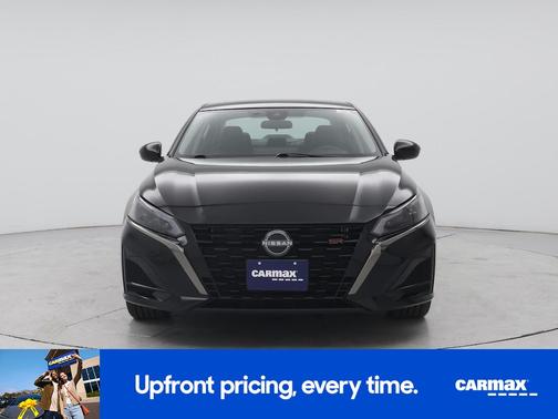 Black 2024 Nissan Altima SR