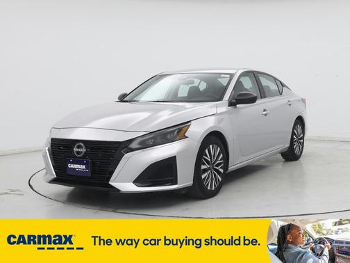 2024 Nissan Altima SV