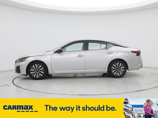 2024 Nissan Altima SV