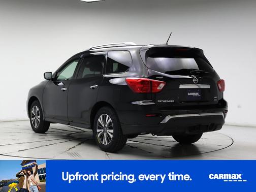 2018 Nissan Pathfinder SV