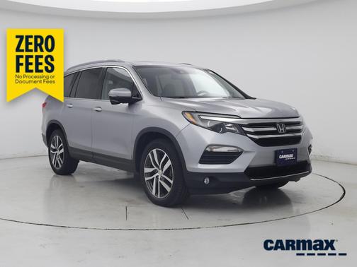 Gray 2017 Honda Pilot Touring