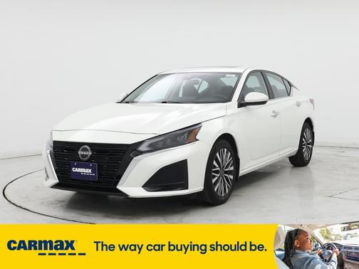 2023 Nissan Altima SV