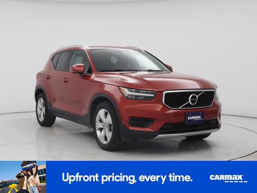 Red 2020 Volvo XC40 T4 Momentum