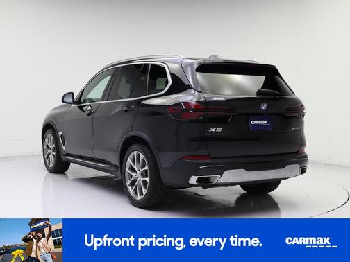 Black 2024 BMW X5 xDrive40i