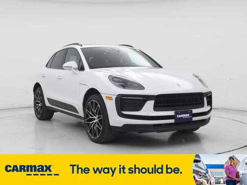 2022 Porsche Macan 