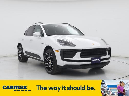 2022 Porsche Macan 