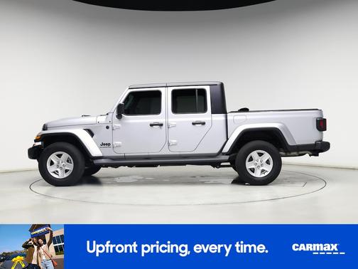 Silver 2022 Jeep Gladiator Altitude