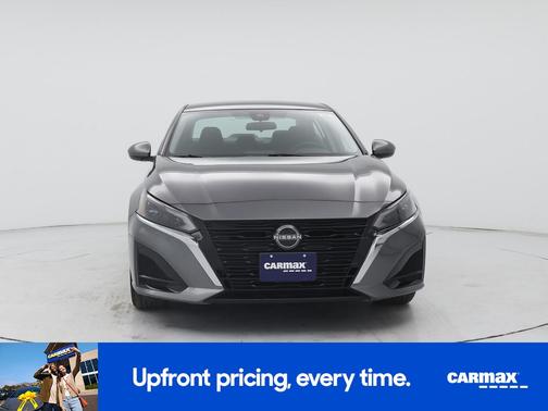 Gray 2023 Nissan Altima SV