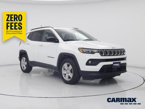 White 2022 Jeep Compass Latitude