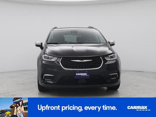 Black 2023 Chrysler Pacifica Limited