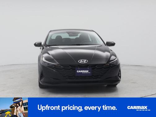 Black 2021 Hyundai ELANTRA SE