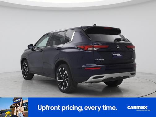 Blue 2024 Mitsubishi Outlander SE