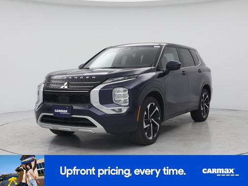 Blue 2024 Mitsubishi Outlander SE