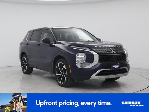 Blue 2024 Mitsubishi Outlander SE