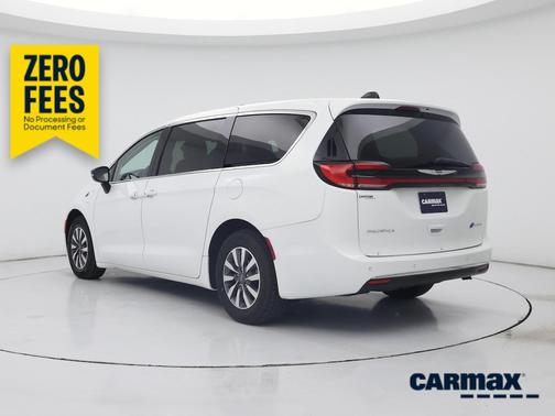 White 2024 Chrysler Pacifica Hybrid Select