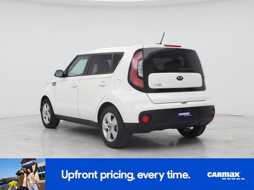 White 2018 Kia Soul