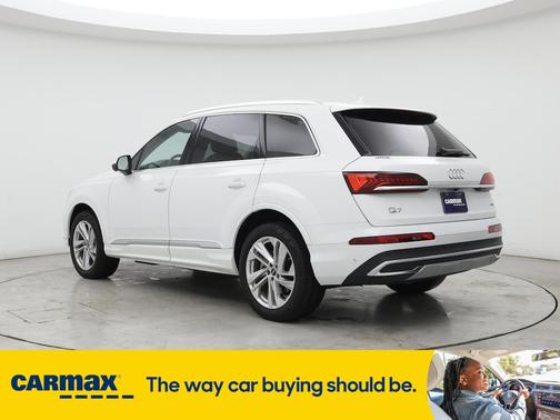 2022 Audi Q7 Premium Plus